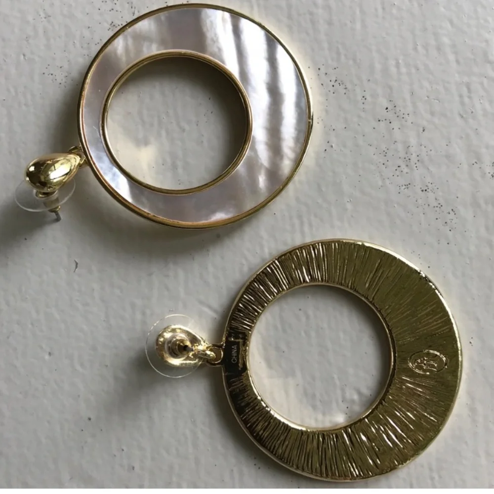 ROBERTO BY RFM MOTHER OF PEARL DROP EARRINGS FOR PIERCED EARS - Picture 3 of 5